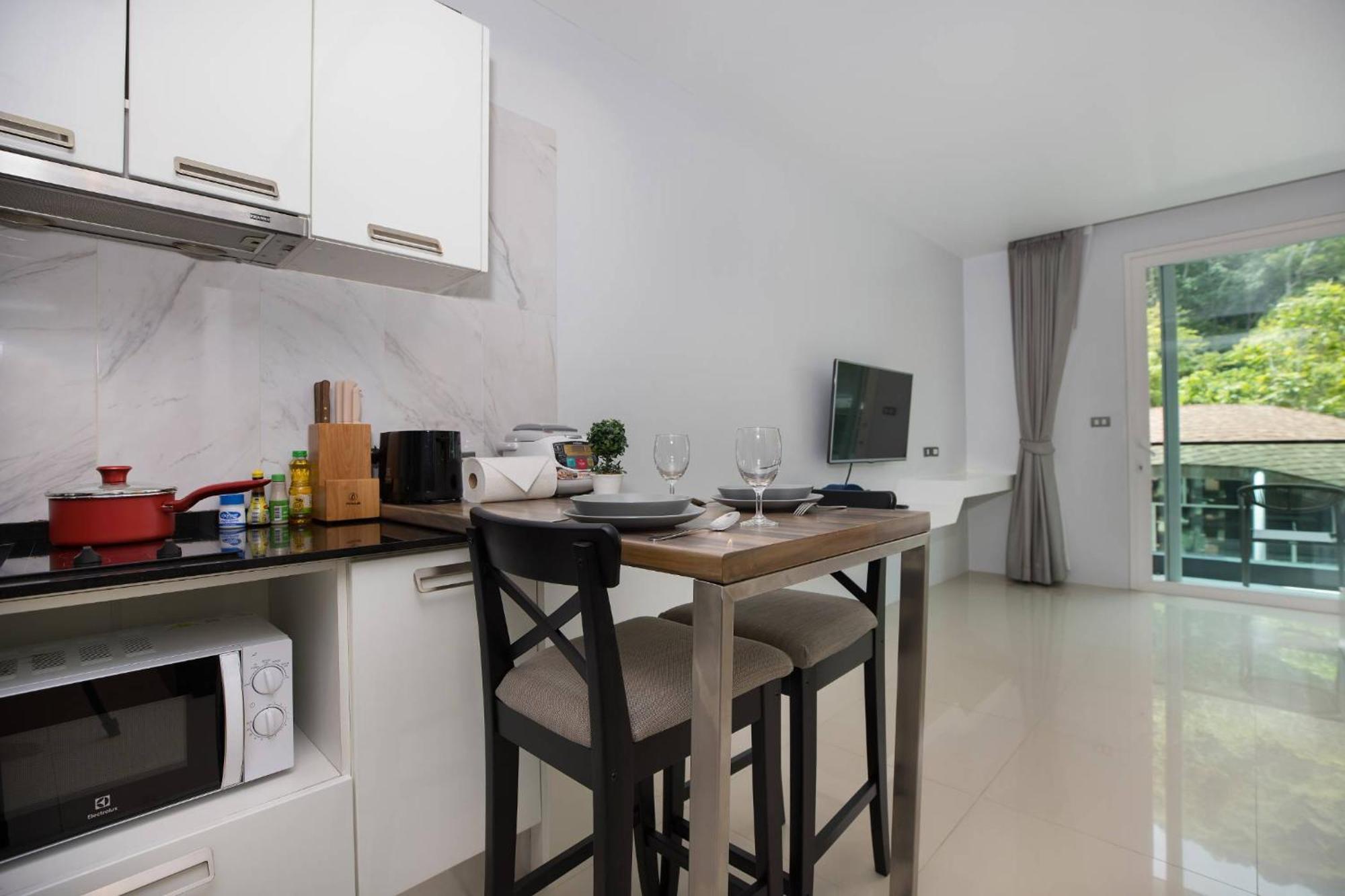 Tropical Retreat Near - Emerald Hill 420 Apartment *