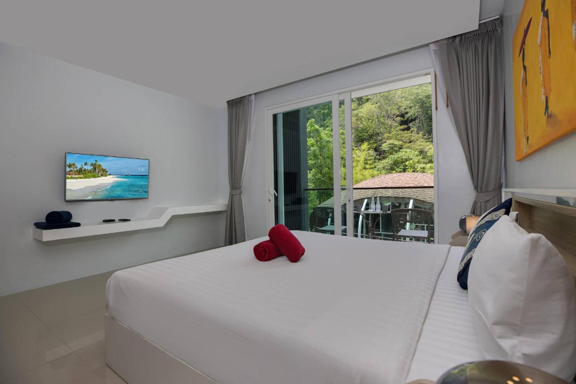 Tropical Retreat Near - Emerald Hill 420 Apartment Patong